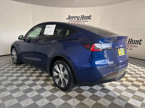 Used 2021 Tesla Model Y Long Range image 6