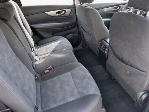 Used 2016 Nissan Rogue S AWD/4WD image 12