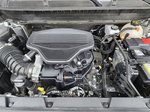 Used 2023 GMC Acadia AT4 w/ Technology Package image 30