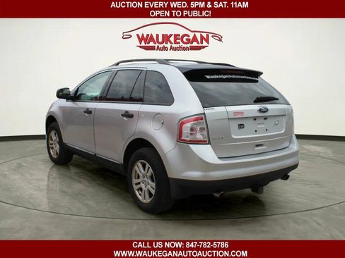 Used 2010 Ford Edge SE FWD image 4