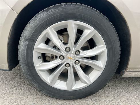 Used 2024 Chevrolet Malibu LT FWD image 10