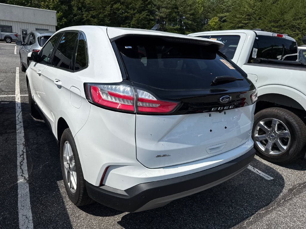 Used 2024 Ford Edge SEL AWD/4WD image 10