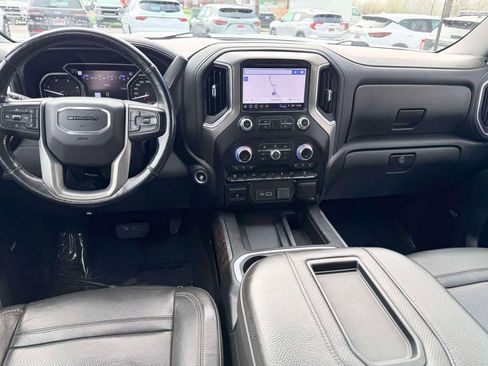 Used 2022 GMC Sierra 2500 Denali AWD/4WD image 3