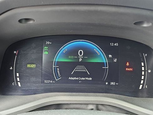 Used 2025 Toyota Camry SE image 20