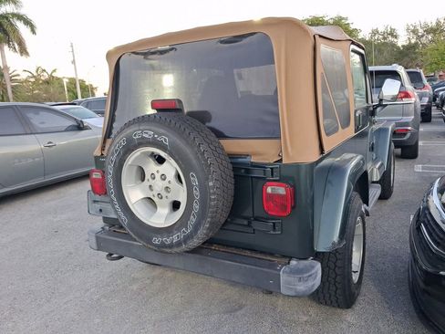Used 2002 Jeep Wrangler Sahara image 10