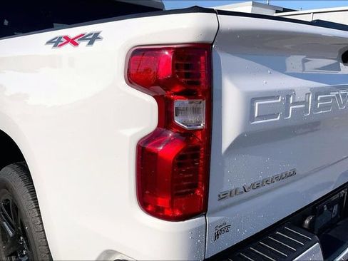 Used 2023 Chevrolet Silverado 1500 Custom AWD/4WD image 29