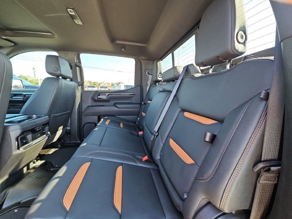 Used 2026 GMC Sierra 1500 AT4 w/ AT4 Premium Package AWD/4WD image 14
