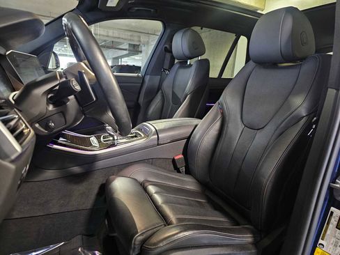 Used 2019 BMW X5 xDrive40i w/ M Sport Package AWD/4WD image 32