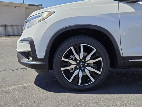 Used 2020 Honda Pilot Touring image 6