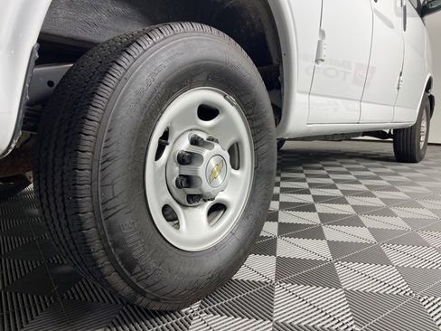 Used 2024 Chevrolet Express 2500 image 13