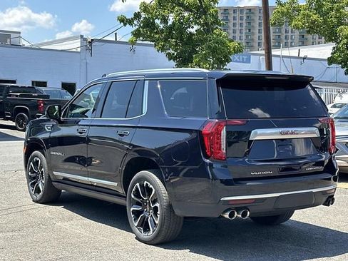 Used 2023 GMC Yukon Denali AWD/4WD image 4