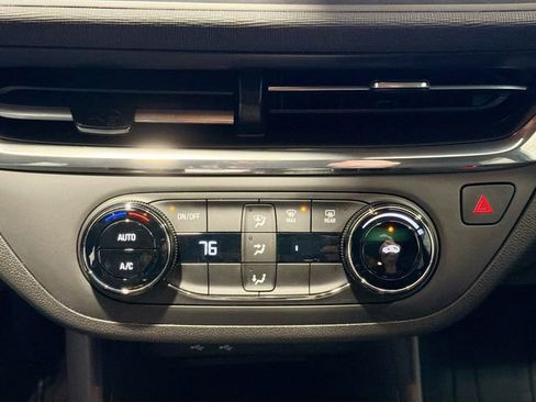 Certified 2025 Buick Envista Preferred image 14