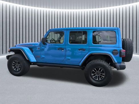 Used 2024 Jeep Wrangler Unlimited Rubicon AWD/4WD image 13