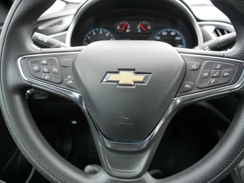 Used 2024 Chevrolet Malibu LT image 25