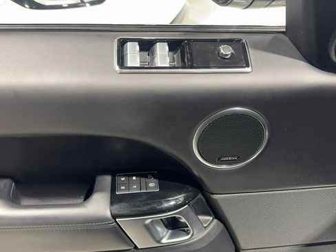 Used 2020 Land Rover Range Rover Sport HSE Dynamic image 18