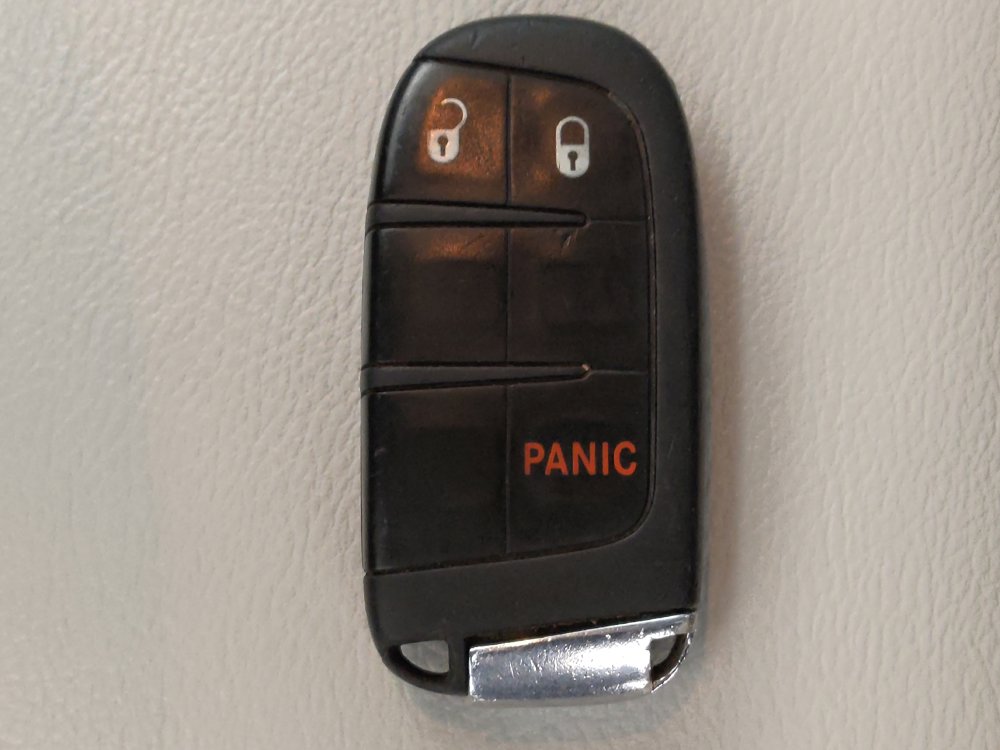 Used 2019 Jeep Compass Latitude FWD image 32