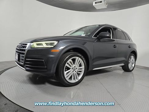 Used 2019 Audi Q5 2.0T Premium Plus w/ Premium Plus Package AWD/4WD image 2