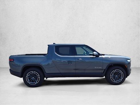 Used 2025 Rivian R1T Adventure Dual AWD/4WD image 4