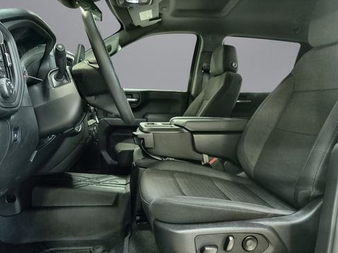 New 2026 Chevrolet Silverado 1500 Custom w/ LPO, Dark Essentials Package AWD/4WD image 19