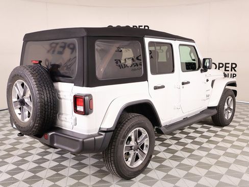 Used 2021 Jeep Wrangler Unlimited Sahara w/ Cold Weather Group image 20