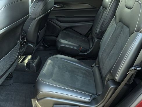 Used 2025 Jeep Grand Cherokee L Laredo image 20