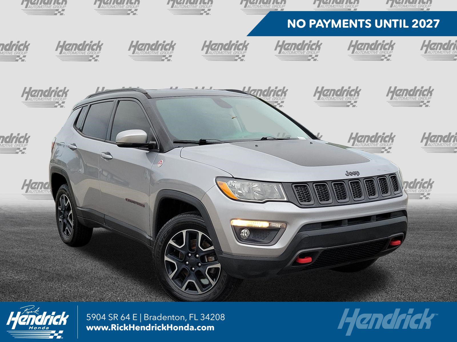 Used 2019 Jeep Compass Trailhawk w/ Cold Weather Group AWD/4WD image 1