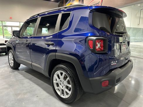 Used 2021 Jeep Renegade Sport w/ Sport Appearance Group AWD/4WD image 32
