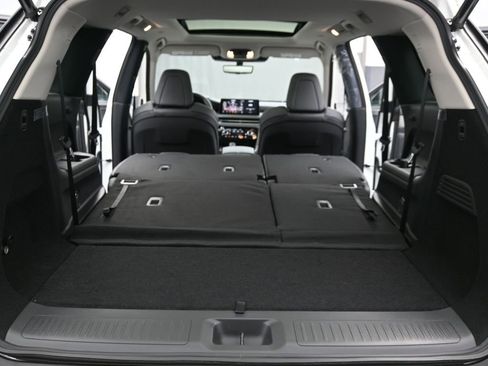 Used 2025 INFINITI QX60 Luxe w/ Cargo Package image 24