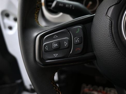 Used 2025 Jeep Gladiator Sport image 23