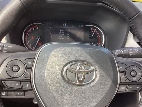 Certified 2025 Toyota RAV4 XLE w/ Convenience Package image 22