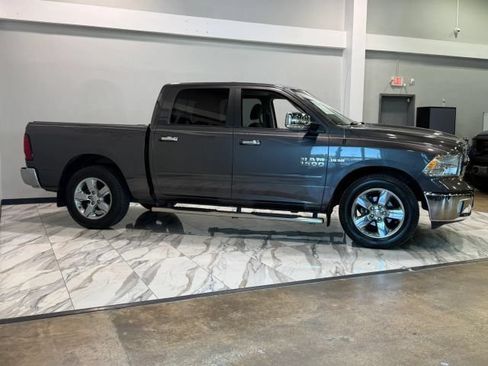 Used 2017 RAM 1500 Lone Star RWD image 5