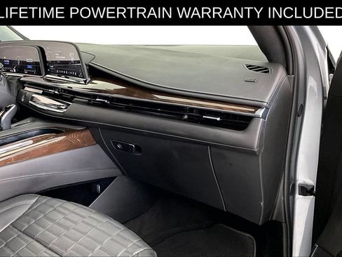 Used 2024 Cadillac Escalade Sport Platinum RWD image 17