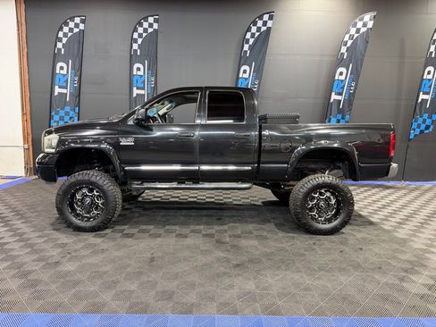 Used 2007 Dodge Ram 3500 Truck Laramie AWD/4WD image 2