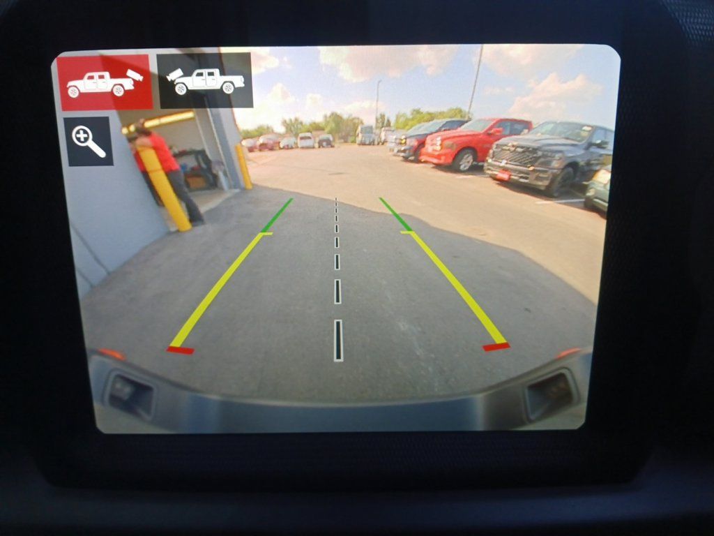 Used 2021 Jeep Gladiator Mojave AWD/4WD image 9