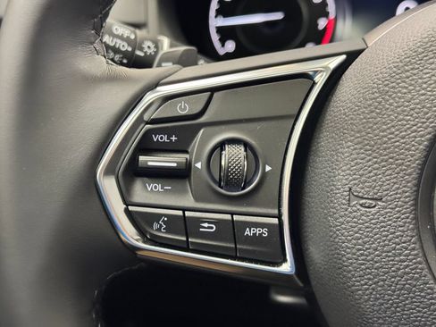 Used 2025 Acura RDX SH-AWD image 21