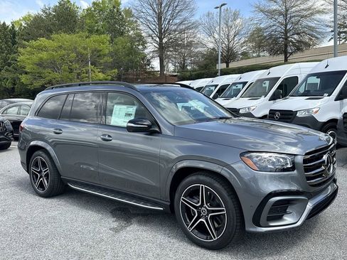 New 2026 Mercedes-Benz GLS 450 4MATIC image 2