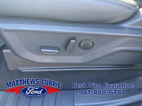 New 2026 Ford F250 Lariat w/ Black Appearance Package AWD/4WD image 10