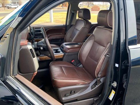 Used 2015 Chevrolet Silverado 1500 High Country w/ High Country Premium Package image 8