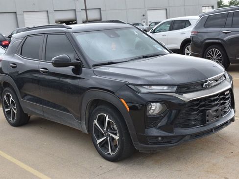 Used 2022 Chevrolet TrailBlazer RS FWD image 4