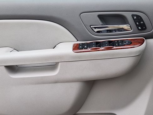 Used 2014 GMC Yukon SLT w/ Texas Edition image 22