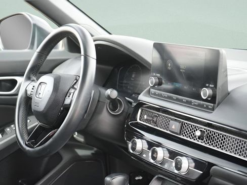 Used 2023 Honda Civic Sport image 13
