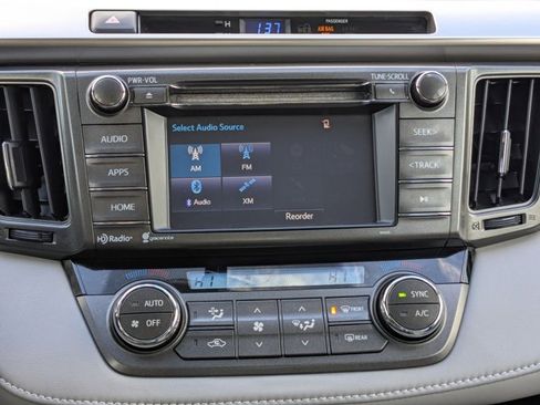 Used 2015 Toyota RAV4 XLE image 19