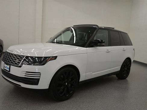 Used 2019 Land Rover Range Rover HSE image 3