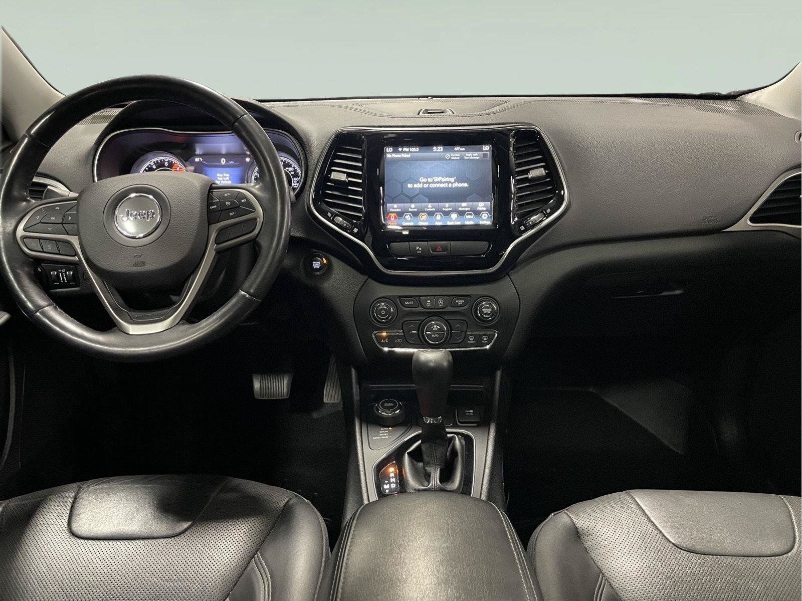 Used 2019 Jeep Cherokee Limited AWD/4WD image 32