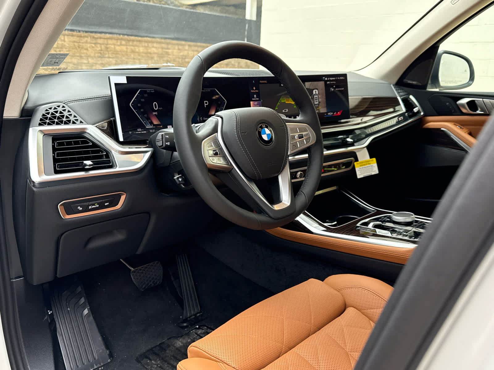 Used 2026 BMW X7 xDrive40i w/ Premium Package AWD/4WD image 13