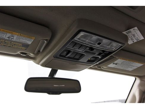 Used 2018 Toyota 4Runner Limited image 11