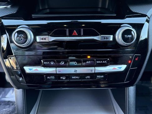 Used 2022 Ford Explorer ST w/ ST Street Pack image 31