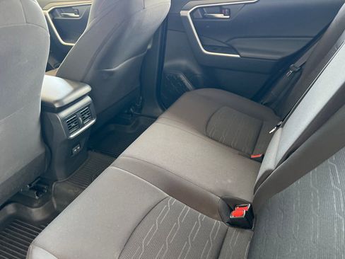 Used 2025 Toyota RAV4 SE AWD/4WD image 12