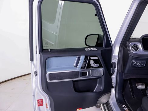 Used 2025 Mercedes-Benz G 550 image 23
