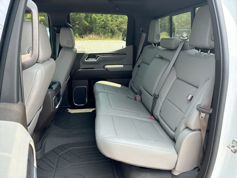 Used 2023 Chevrolet Silverado 1500 LTZ w/ LTZ Convenience Package II RWD image 24